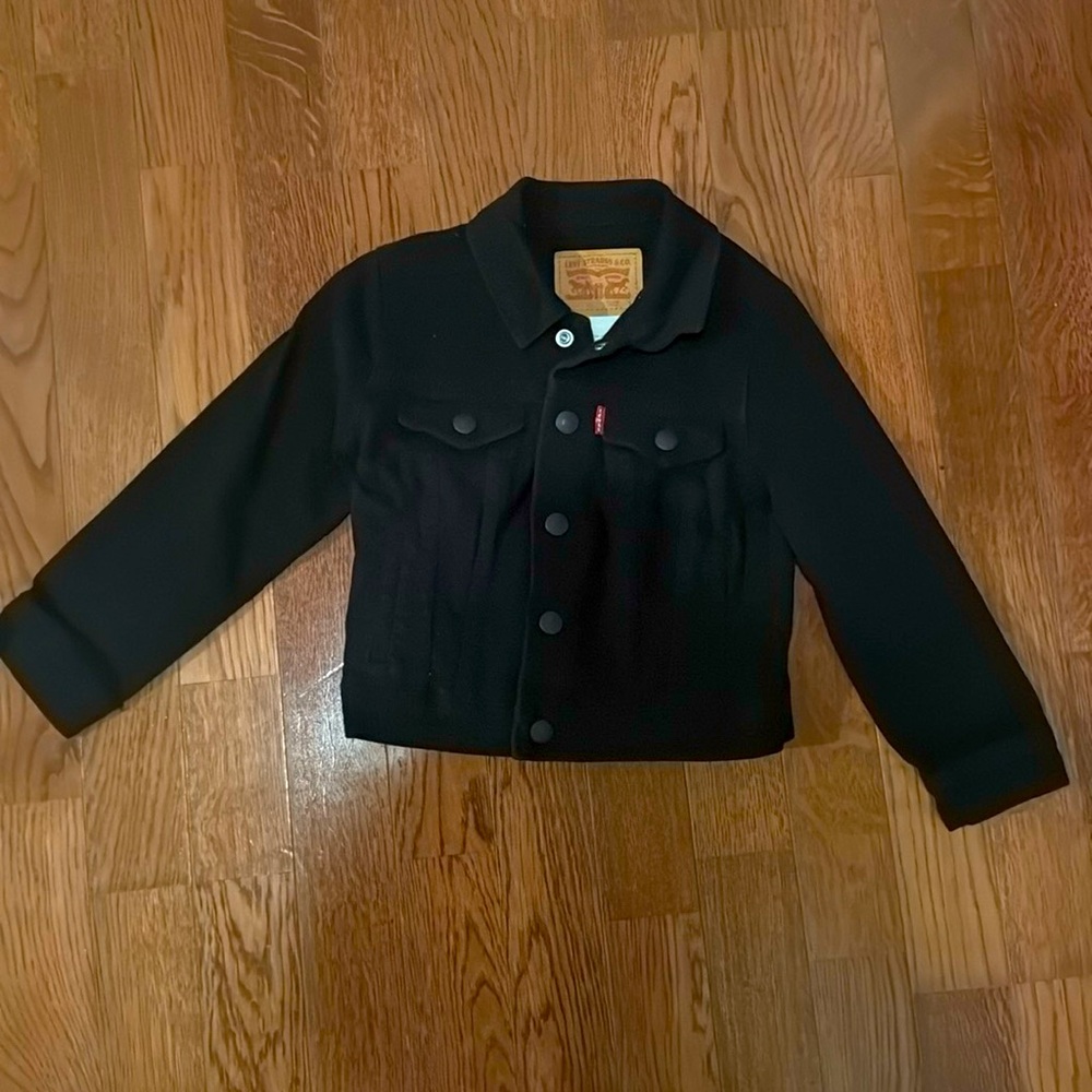 Levi’s black Jean jacket